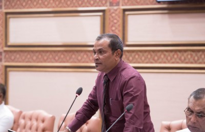 ޓެކްސްގެ ނިޒާމުން ބޭރުން ވެސް ދައުލަތަށް އާމްދަނީ ހޯދަން ޖެހޭ: އާމިރު