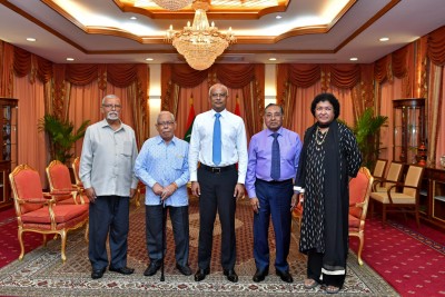 ހެރިޓޭޖް މިނިސްޓްރީއަށް ހަތަރު އެޑްވައިޒަރެއް