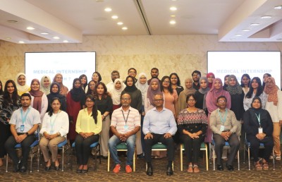 މެޑިކަލް އިންޓާނުންނަށް މަގާމެއް ނެތް، އެކަމަކު އެލަވަންސާ އެކު ދެ އަހަރުގެ ބޮންޑަކާއި ބޮޑެތި ޝަރުތުތަކެއް