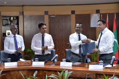 ހުކުރު މިސްކިތް ރައްކާތެރިކުރުމުގެ މަސައްކަތަަށް ސްޓެލްކޯ