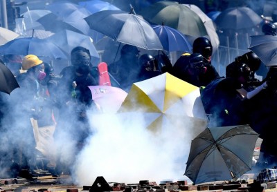 ހޮންކޮންގެ މުޒާހަރާތަކާ ގުޅުން ހުރި ބިލް ޓްރަމްޕް ތަސްދީގު ކުރައްވައިފި