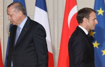 އުރުދުޣާންގެ ކާޓޫން ކުރެހި ފްރާންސްގެ މަޖައްލާއާ ދެކޮޅަށް ފިޔަވަޅު އަޅަނީ