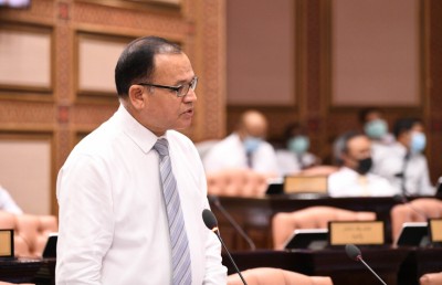 ޔާމީން ޖަލުގައި އޮންނަވަނިކޮށް ނިޒާމާ ބެހޭ މަޝްވަރާއެއް ނުކުރެވޭނެ: އާދަމް ޝަރީފް