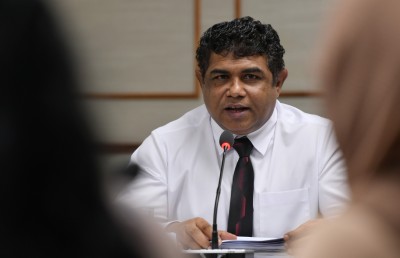 ފުއްގިރި ޑީލްގެ މަޝްވަރާގައި މެންބަރު ބޮންޑޭ ބައިވެރިވި: އަދީބު