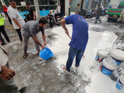 ކުލަފާޓާތަކެއް ފަޅައިގެން ގޮސް ކޯރުކެނޑި ހިނގުން "ހުދުވެއްޖެ"