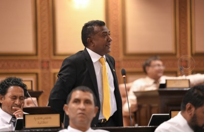 އިންކަމް ޓެކްސް ނެގުމަށް ނަފުރަތު ކުރަން، ރައްޔިތުން ވެސް ތައްޔާރެއް ނޫން: ޖާބިރު