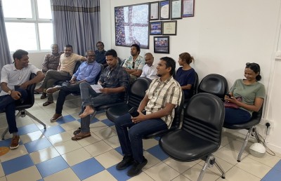 ޕާޓީ ރަޖިސްޓްރީކުރަން ހުރަސްއަޅާ ކަމަށް ބުނެ ޑިމޮކްރެޓްސް އިން އީސީން ނުނިކުތް