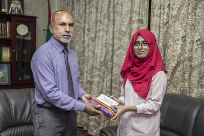 ހާއްސައެހީއަށް ބޭނުންވާ މީހަކު ގުރުއާން ހިތުދަސްކުރުމުން އަގުވަޒަންކޮށްފި