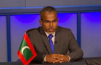 ޔުނިވާސަލް ޕީރިއޮޑިކް ރިވިއު އަށް، ޝަރުއީ ދާއިރާ އިސްލާހު ކުރުމުގެ އިންޓަވެންޝަން ހުށަހަޅައިފި
