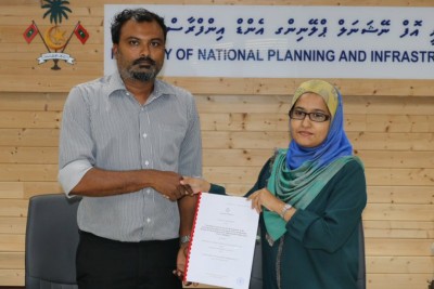 ދެ ރަށެއްގެ ބިންހިއްކަން އީއައިއޭ އަދި ޑިޒައިން ހަދަން ބަޔަކާ ހަވާލުކޮޮށްފި