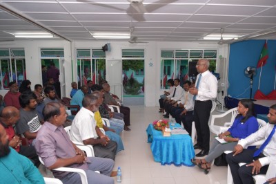 ލ. އަތޮޅު މަސްވެރިންގެ އުދާސްތައް ރައީސަށް ބަންޑުންކޮށްލައިފި