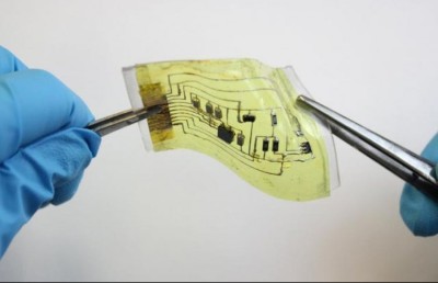 ސްމާޓް ޑިވައިސްއެއްގެ ބަދަލުގައި ބޭނުންކުރަން "ކަރަންޓް ހަންގަނޑެއް"