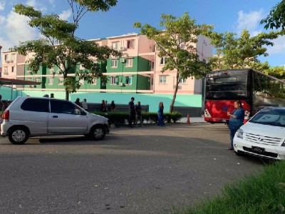 އެމްޓީސީސީގެ ބަހަކާއި ކާރެއް ޖެހި އެކްސިޑެންޓުވެއްޖެ
