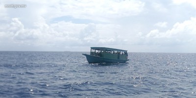 ކައިވެނި ޕާޓީއަކަށް މީހުން ގޮވައިގެން ދިޔަ ދޯންޏެއްގެ އިންޖީނު ހުއްޓިއްޖެ