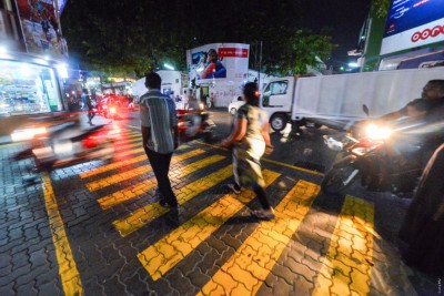 ކަފިހިހުރަސް މަތިން ދިޔަ މީހެއްގެ ގައިގައި ޖެހި އެކްސިޑެންޓުވި ސައިކަލު ޓޯކޮށްފި