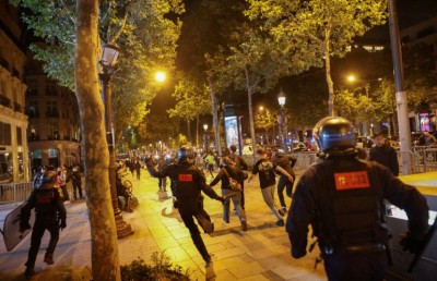 ޒުވާނާގެ މަރަށް ފަހު ފްރާންސްގައި ބޮޑެތި ހަމަނުޖެހުންތަކެއް، 700 މީހުން ހައްޔަރު