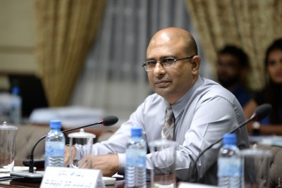 މާފުނުދޭ ގައިދީއެއް މިނިވަން ކުރުމުގެ ތުހުމަތުގައި މުނާޒުގެ މައްސަލަ އޭސީސީއަށް