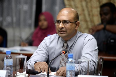 ޖަލު އޮފިސަރުންނަށް ގައިދީން އަނިޔާކުރޭ، ފިޔަވަޅު އަޅާނަން: މުނާޒު