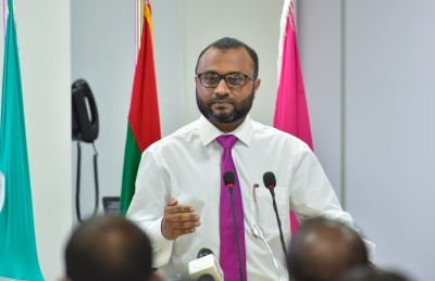 ޝައްކު އުފެއްދީތީ ޑރ. ޝަހީމް ހިތްހަމަނުޖެހިއްޖެ!