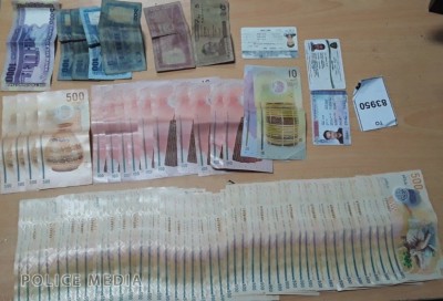 ހޮވި ބަންގްލަދޭޝް މީހެއްގެ ވޮލެޓްގައި 25،000 ރުފިޔާ