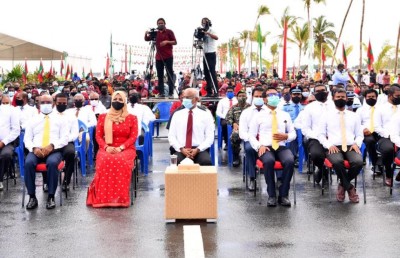 ހޯރަފުށީ އެއާޕޯޓަކީ އިހަވަންދިއްޕޮޅު ތަރައްގީ ކުރުމުގެ ފެށުން: ރައީސް