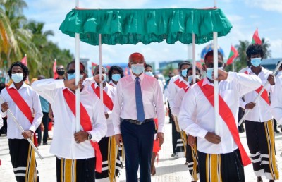 ހޯރަފުށީ އެއާޕޯޓަކީ އިހަވަންދިއްޕޮޅު ތަރައްގީ ކުރުމުގެ ފެށުން: ރައީސް
