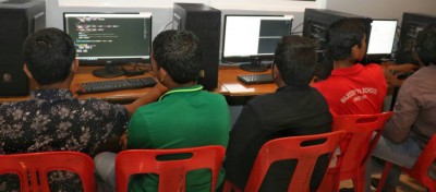 ޕްރައިމަރީ ގްރޭޑްތަކުގައި ކޯޑިން ދަސްކޮށްދޭން ފަށަނީ