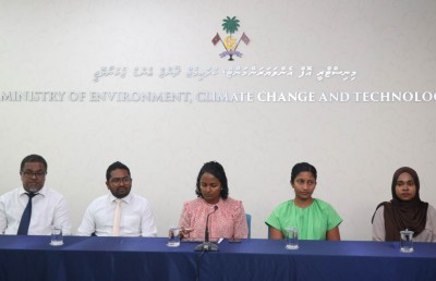 ރަށްރަށުގައި ކުނި މެނޭޖުކުރުމަށް ގްރީން ފަންޑުން 30 މިލިއަން ރުފިޔާ ދީފި