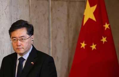 ޗައިނާގެ ފޮރިން މިނިސްޓަރު "ގެއްލިގެން" އެތައް ސުވާލެއް