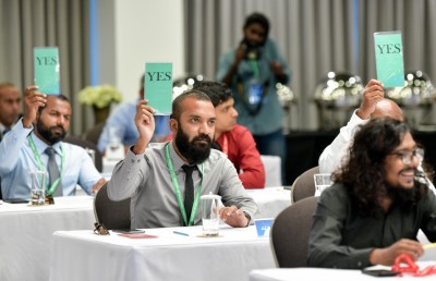 ރަށްރަށަށް ހަމައެކަނި ދަނޑު، ދިވެހި ފުޓްބޯޅައިގެ ހުރިހާ ބާރެއް މާލޭގެ ދެތިން ކްލަބަށް!