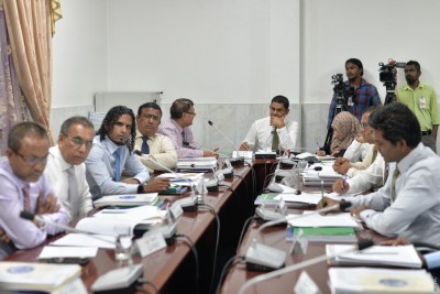 ކައުންސިލަރުންގެ މުސާރަ ކަނޑައެޅިގޮތުގެ ތަފްސީލު ހޯދުމަށް ޕޭ ކޮމިޝަން މަޖިލީހަށް ހާޒިރު ކުރަނީ