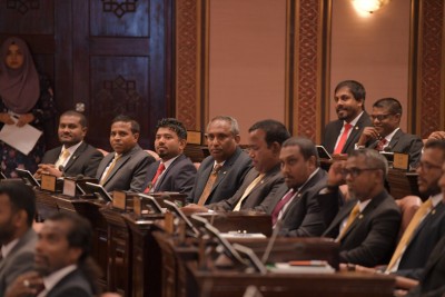ބިލްތަކަށް އާންމުންގެ ހިޔާލު ހޯދަން ބާއްވާ ފުރަތަމަ ބައްދަލުވުން ބުދަ ދުވަހު