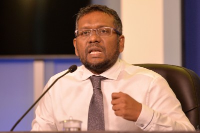 މިނިމަމް ވޭޖު ކަނޑަނޭޅިވަނީ މަޖިލީހުގެ ލަފަޔެއް ނުލިބިގެން: ފައްޔާޒު