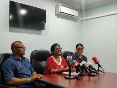 މިސްކިތްތަކުގެ ކާޕެޓު ބަދަލުކޮށް، ސައި ހޮޓާތަކުގެ ސާފުތާހިރުކަން ބަލަނީ