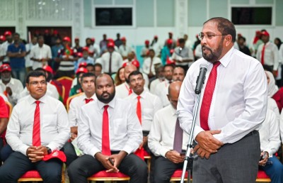 ސިޔާސީ ޕާޓީތަކުގެ މެދުގައި ކޯޅުން ހުއްޓުވޭނީ ގާސިމަށް: އަލީ ވަހީދު