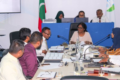 ހުއްދަ ނުނަގާ ކެމްޕޭނު ޕޯސްޓަރު ހަރުކުރާނަމަ ޖޫރިމަނާ ކުރަނީ