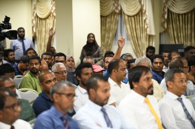 އާންމުންގެ ޖަޒުބާތުތައް ފަޅައިގެން، އުންމީދުތައް ވަރަށް މަތީގައި!