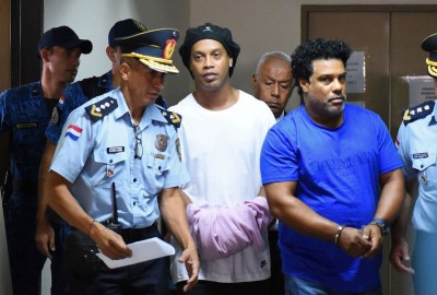 ފޭކް ޕާސްޕޯޓެއްގެ މައްސަލައިގައި ރޮނާލްޑީނިއޯ ޖަލަށް