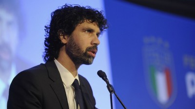 އިޓަލީގެ މުޅި ފުޓުބޯޅަ ސީޒަން ނިންމާލަން ގޮވާލައިފި