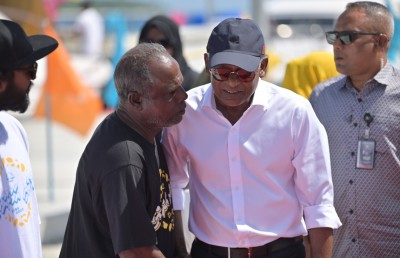 ހާލުގައި އުޅޭ މީހުންނަށް ހިލޭ ބޯހިޔާވަހިކަން ދޭނަން: ރައީސް