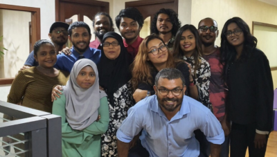ރަވީގެ ތަފާތު ފެނިލުމެއް "އެހެނަސް" ސީޒަން ދޭކުން!