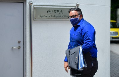 ސަން ކުންފުންޏާ ދެކޮޅަށް ހެކިންގެ ގޮތުގައި އަދީބާއި ޒިޔަތުގެ ނަން ހުށަހަޅައިފި