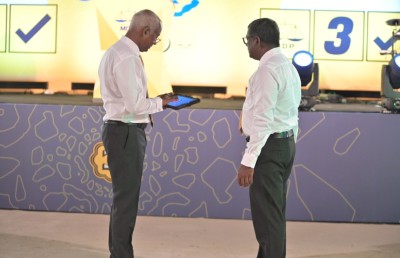 ހާސްކަމެއް ނެތް ޒުވާން ޖީލެއްގެ އަމާޒަށް ރައީސްގެ ގިނަ ވައުދުތަކެއް