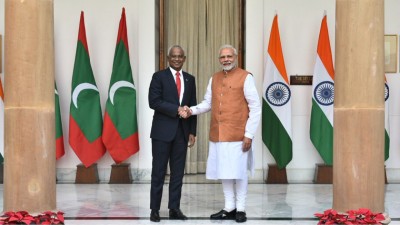 ކޮވިޑް19 އިމަޖެންސީ ފަންޑަށް ރާއްޖެއިން ދެލައްކަ ޑޮލަރު ހަދިޔާކޮށްފި
