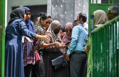 ގޯތި އަތަށް: އެންމެން އުފަލާއި އުންމީދުގައި