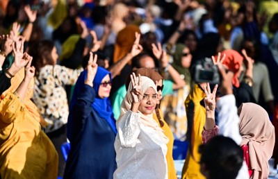 އަންހެނުންނަކީ ތިބި ބައެއްކަން ދަނެ، ފުރުސަތުތައް ފަހިކޮށްދެއްވީ ރައީސް: ރޮޒައިނާ