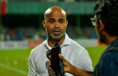 މާޒިޔާ ކޯޗުކަމުން ނިޒާމްބެ ވަކިވެއްޖެ