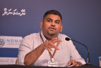 ޔޫއޭއީން ކޮރޯނާވައިރަހަށް ޕޮޒިޓިވްވީ ދިވެއްސެއް ކަމަށް ނުބެލެވޭ: މަބުރޫކް