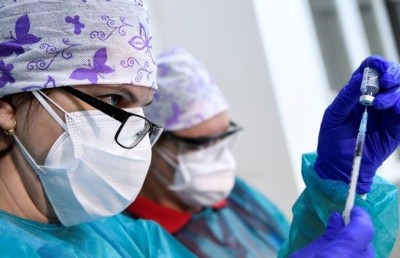 ޔޫރަޕުގައި ކޮވިޑް ވެކްސިން ދިނުމުގެ ޕްރޮގްރާމް ފަށައިފި