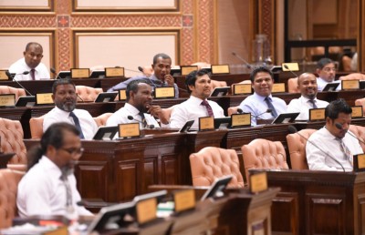 އާ ދައުރު ފަށާނީ ވެސް ނުނިމުނު ދާއިމީ ކޮމިޓީތަކުގެ މައްސަލައިން